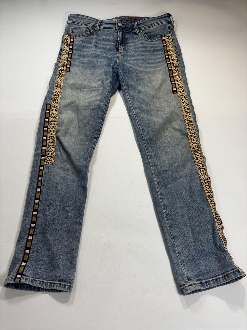 Pilcro Embellished Throw Back Boho Jeans Size 29
